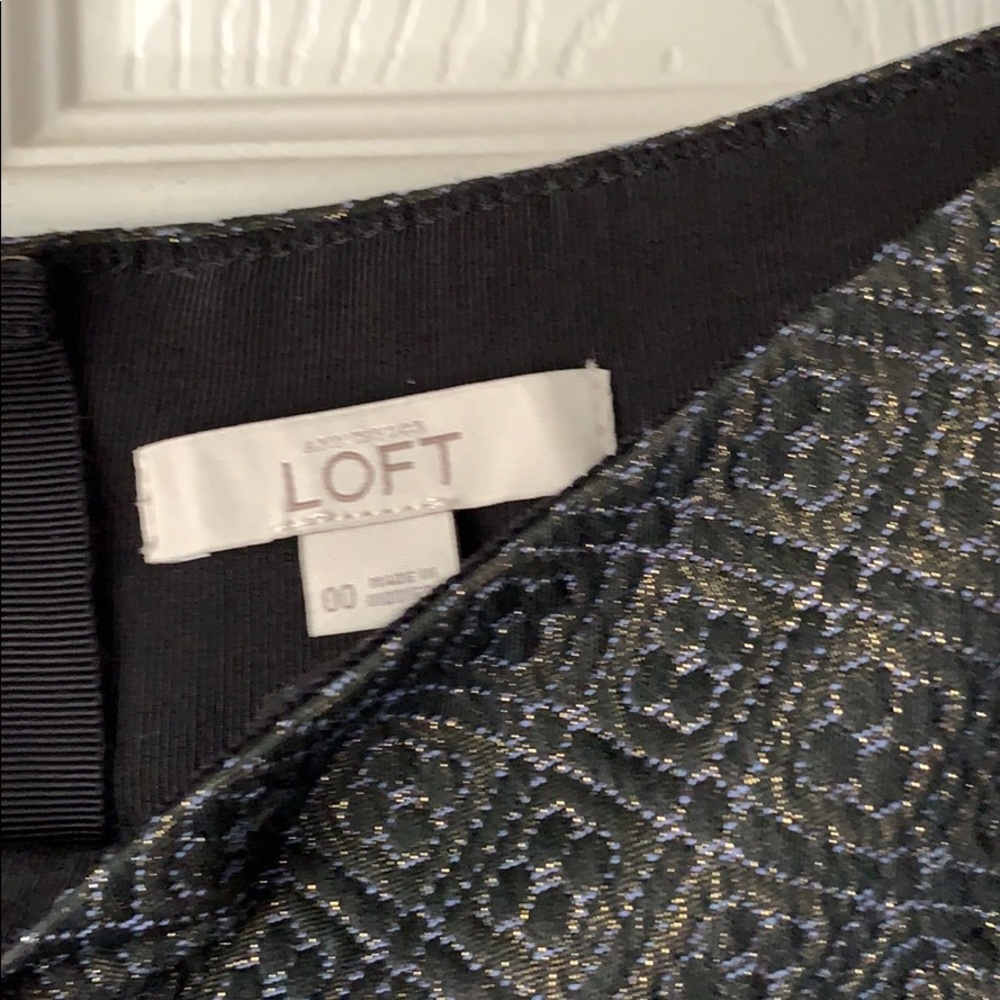 LOFT Mini Skirt - Picture 3 of 4